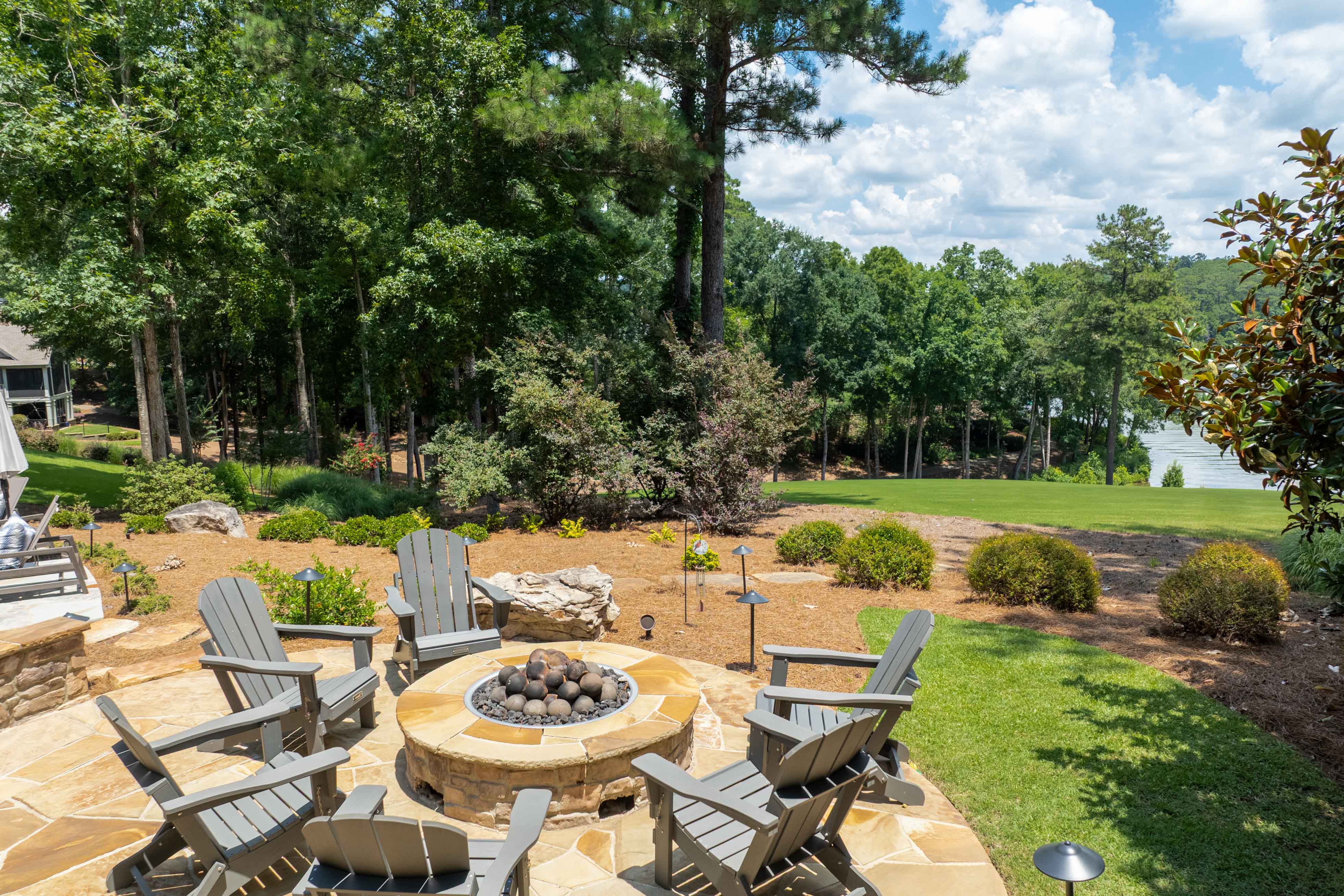 1060 Montgomery Drive image 44